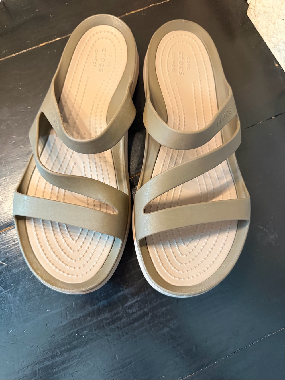 Crocs Swiftwater Sandals Espresso Tan Strappy Slide Water Friendly Shoes Sz 10